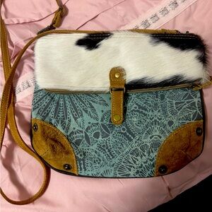 Women’s bohemian style purse/satchel!  $12